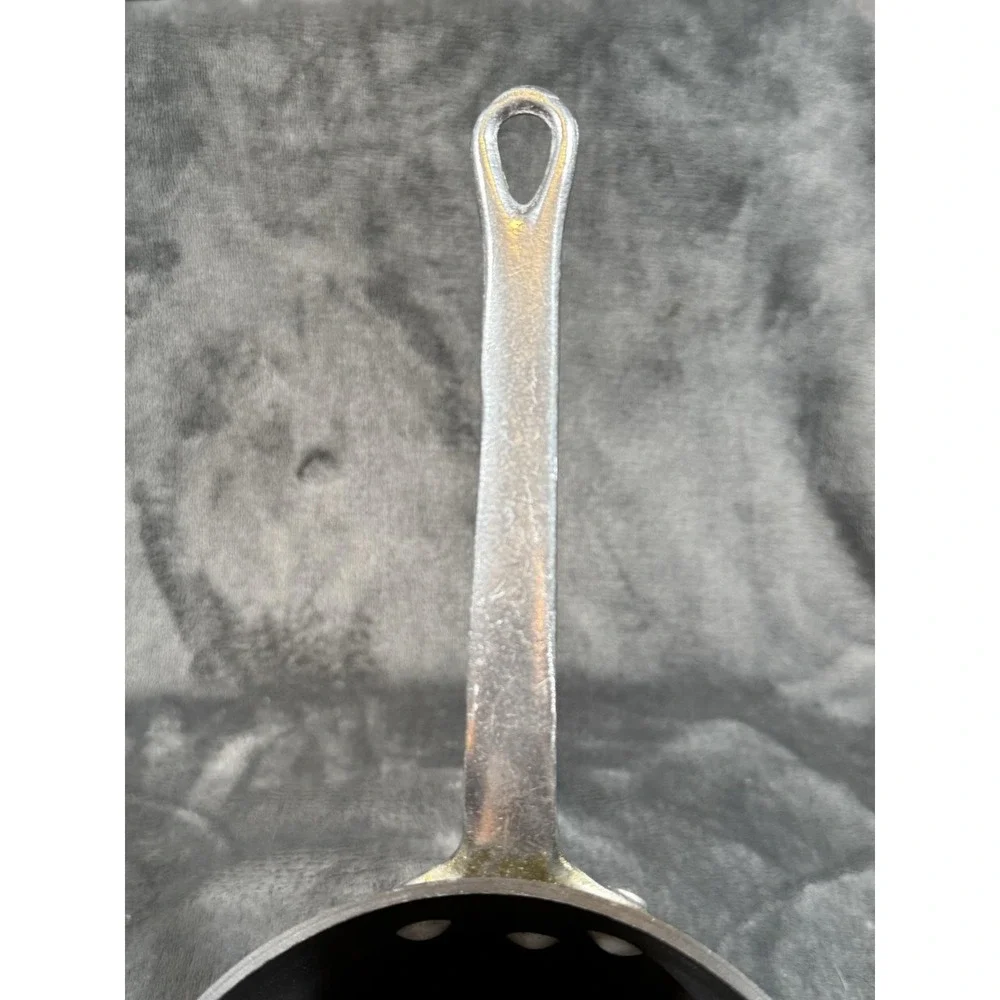 N/A aluminum saucepan